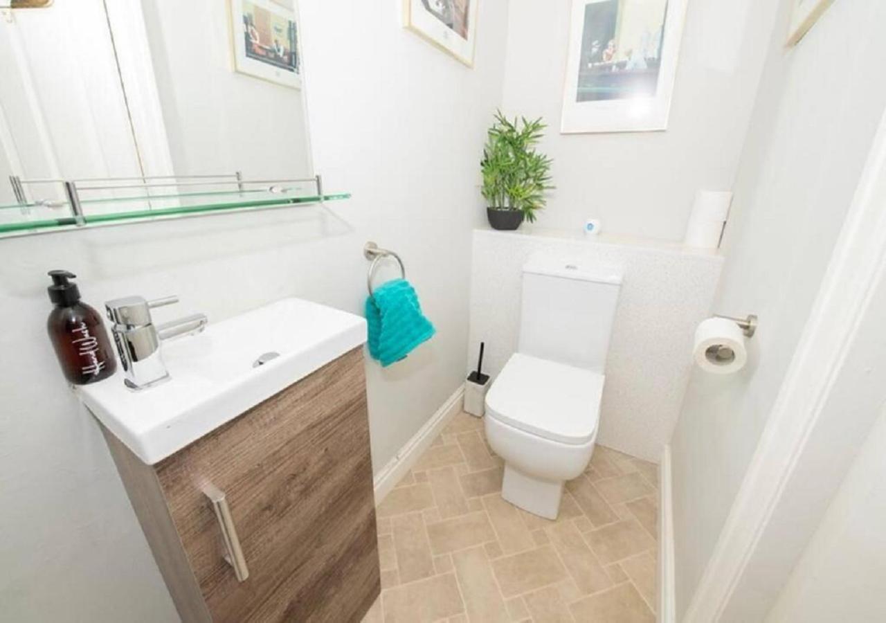 Pelican-Stylish 2-Bed Apartment Close To Beach & Town Scarborough Exteriér fotografie